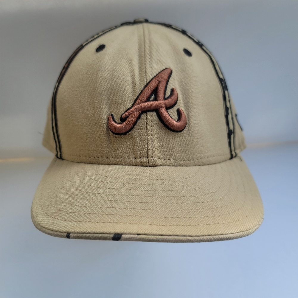 New Era Atlanta Braves Tan/Camo Fitted Hat size 7 3/4